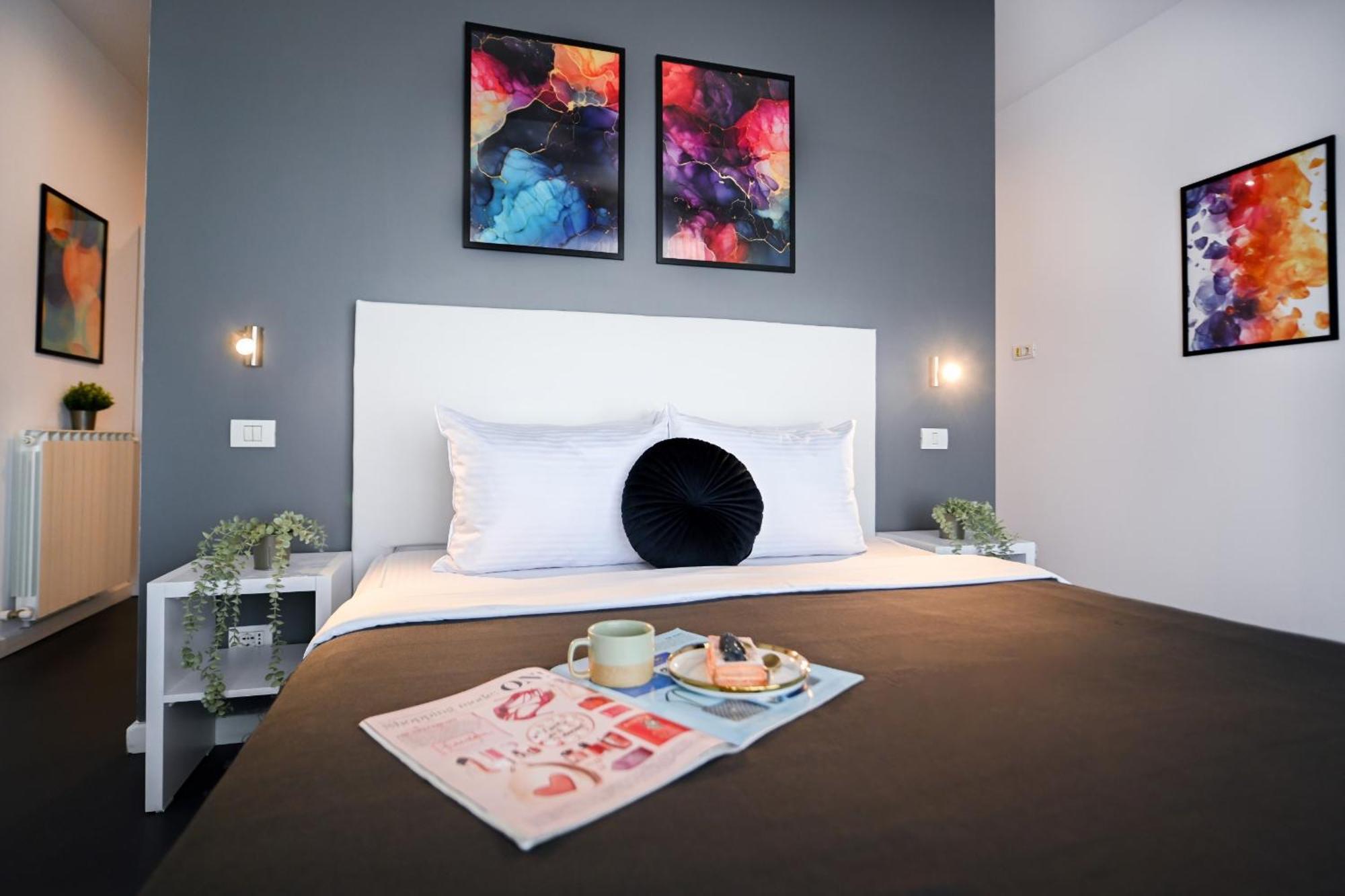 Urban Paradise - Modern Central Accommodation Bucareste Quarto foto