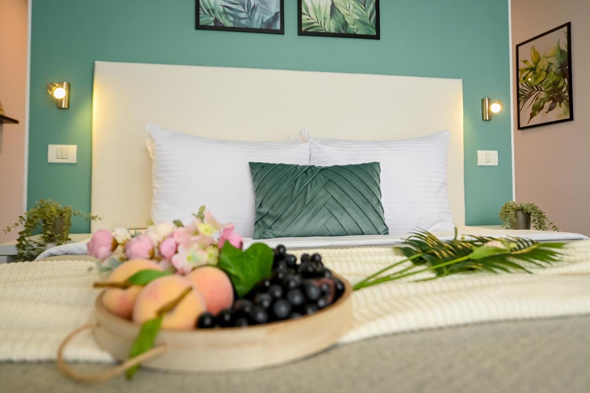 Urban Paradise - Modern Central Accommodation Bucareste Exterior foto